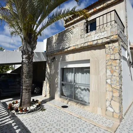Prázdninový dům Bemposta, 4 Bedroom House In Portimao, Algarve